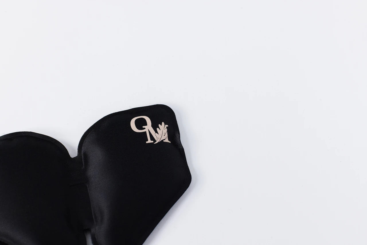 Oakman cryo pouch, black with gold mark
